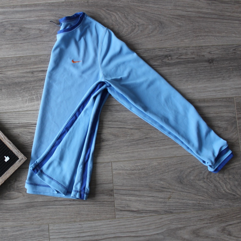 NIKE DRI-FIT UV - Picture 5 of 5